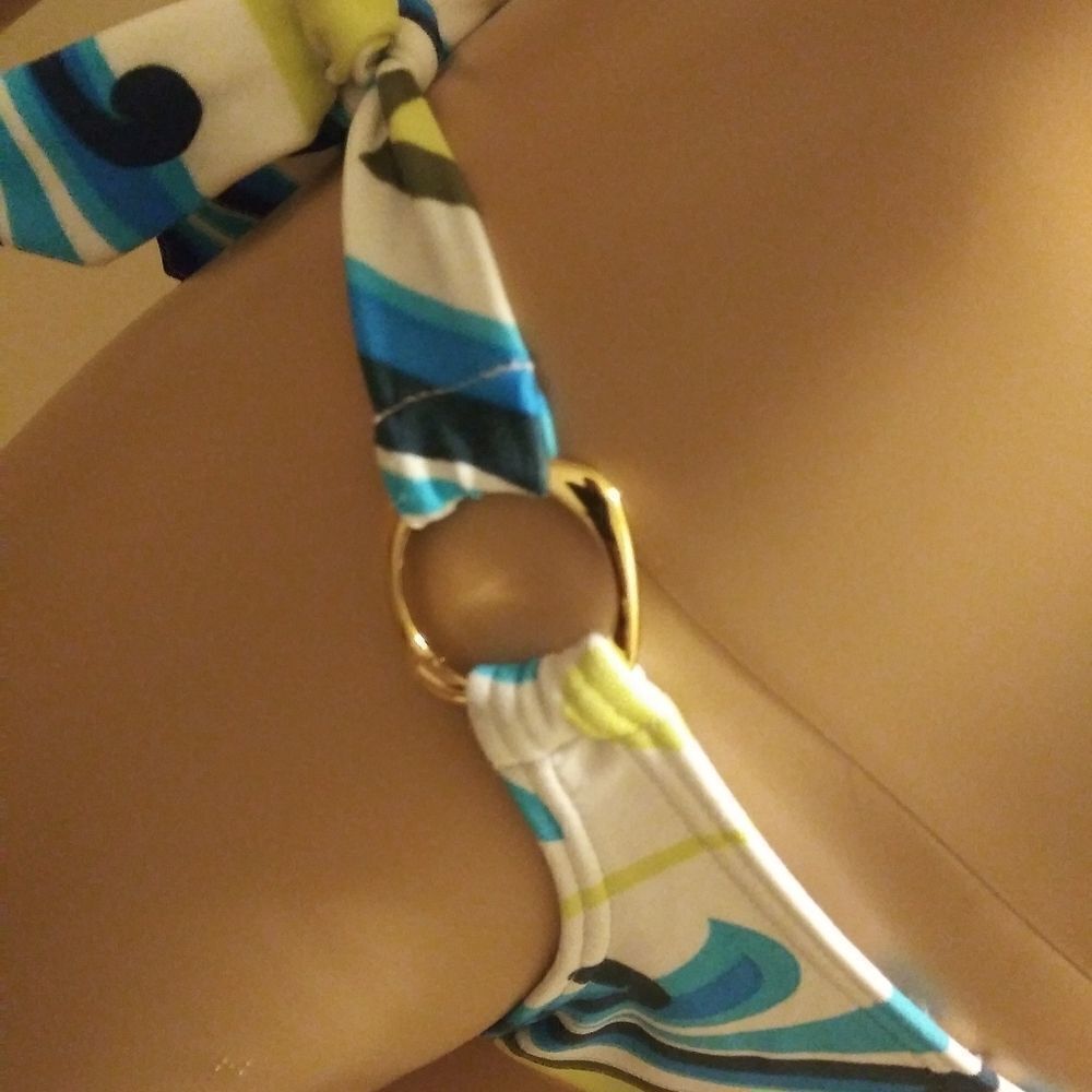 Retro bikini- NWT   - Picture 3 of 4